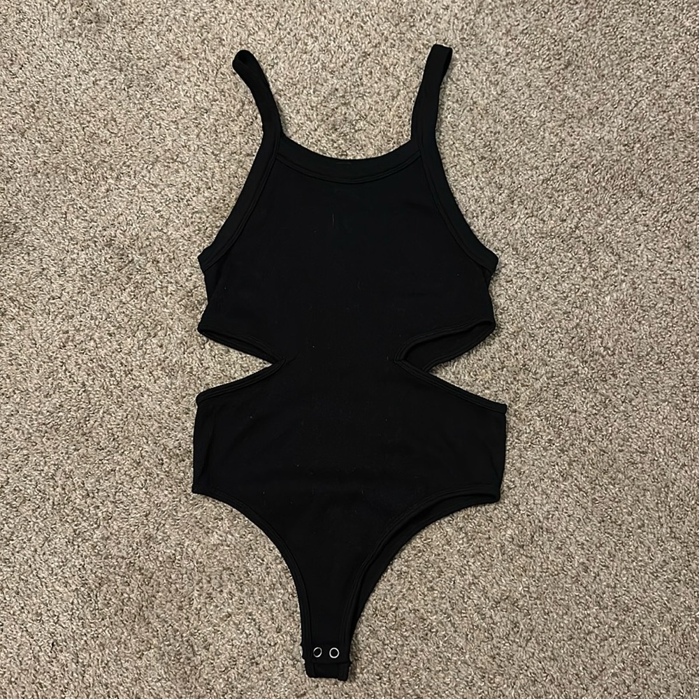 FOREVER 21 BODY